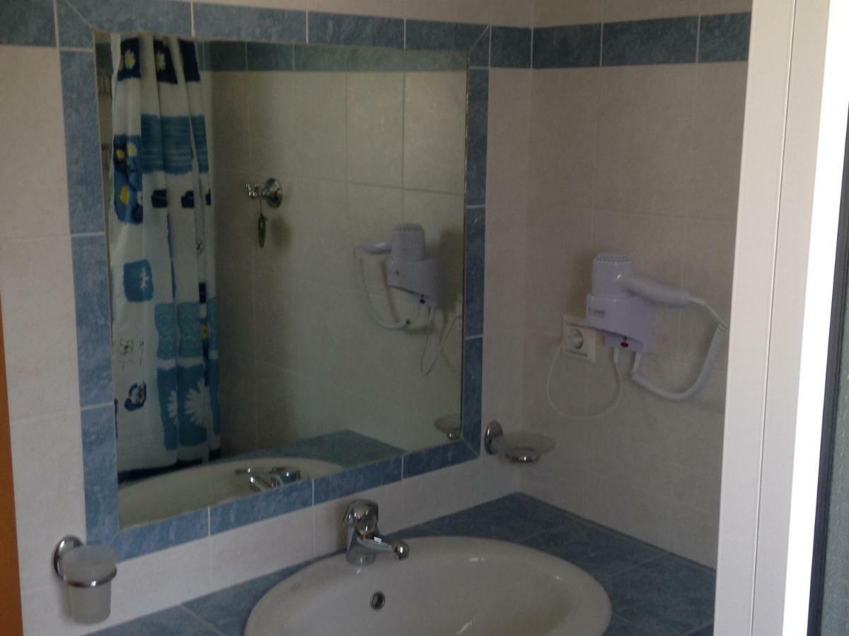 Tsoutis Rooms Almiropotamos Bagian luar foto